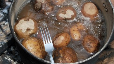 Potatoes Boiling in a Fogon