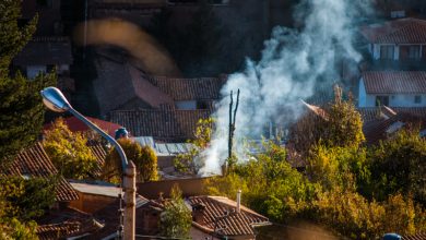 Smoke Rising From a Burning Garden in Cuzco (Photo: Wayra)