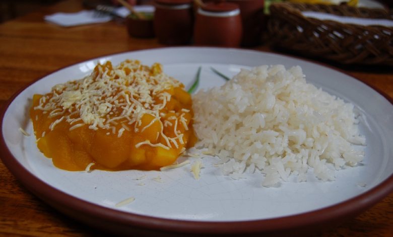 Locro de Zapallo, a Cuzco's Traditional Dish (Walter Coraza Morveli)