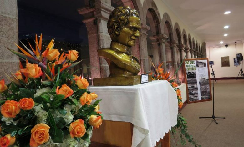 Don Bosco and a Photo Exhibit in Cuzco's Municipality