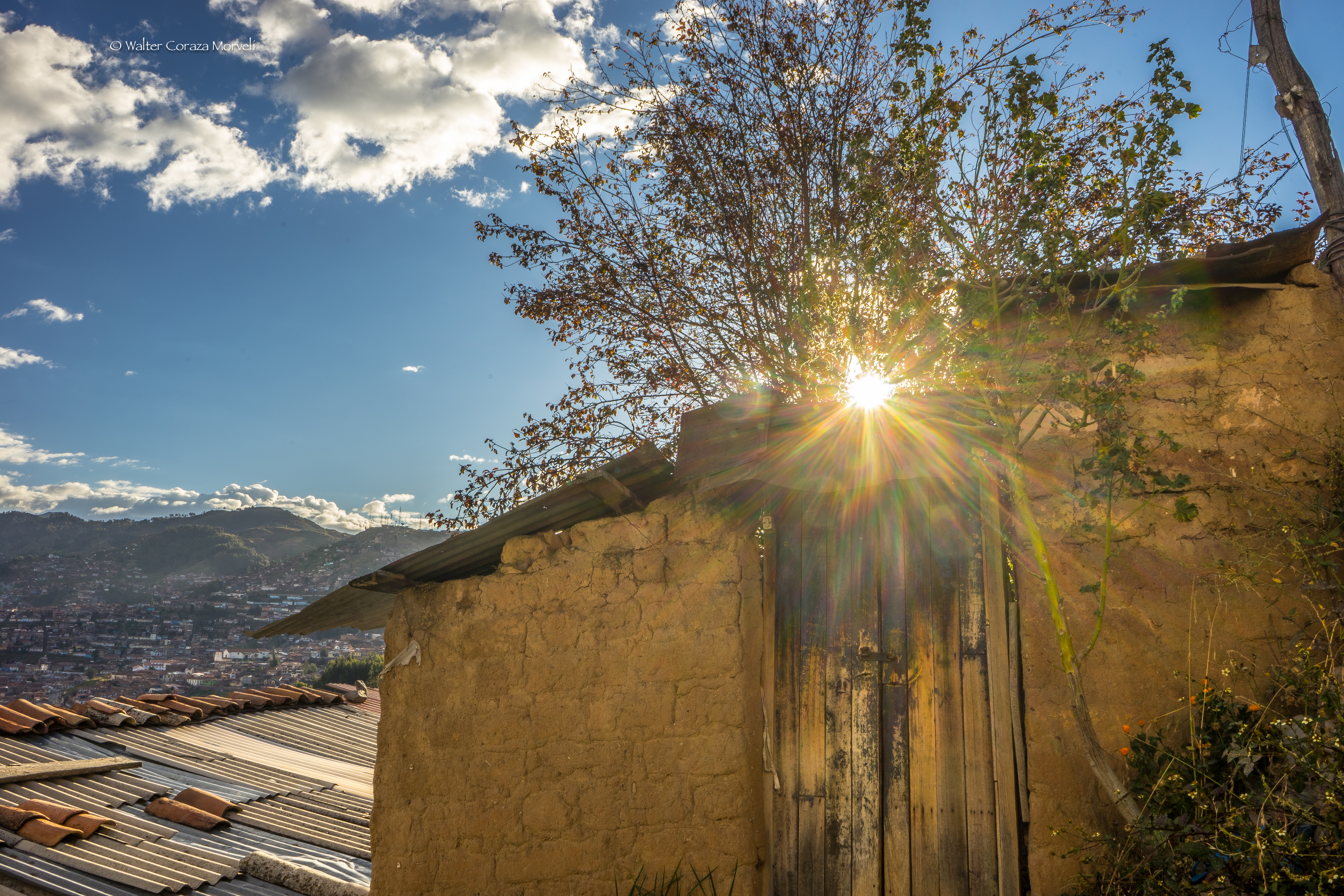 El Sol Brillando, Cusco (Walter Coraza Morveli)