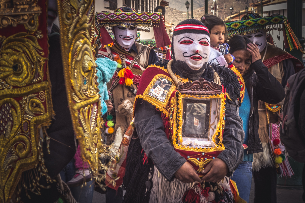Beginning a Festive Week in Cusco (Walter Coraza Morveli)