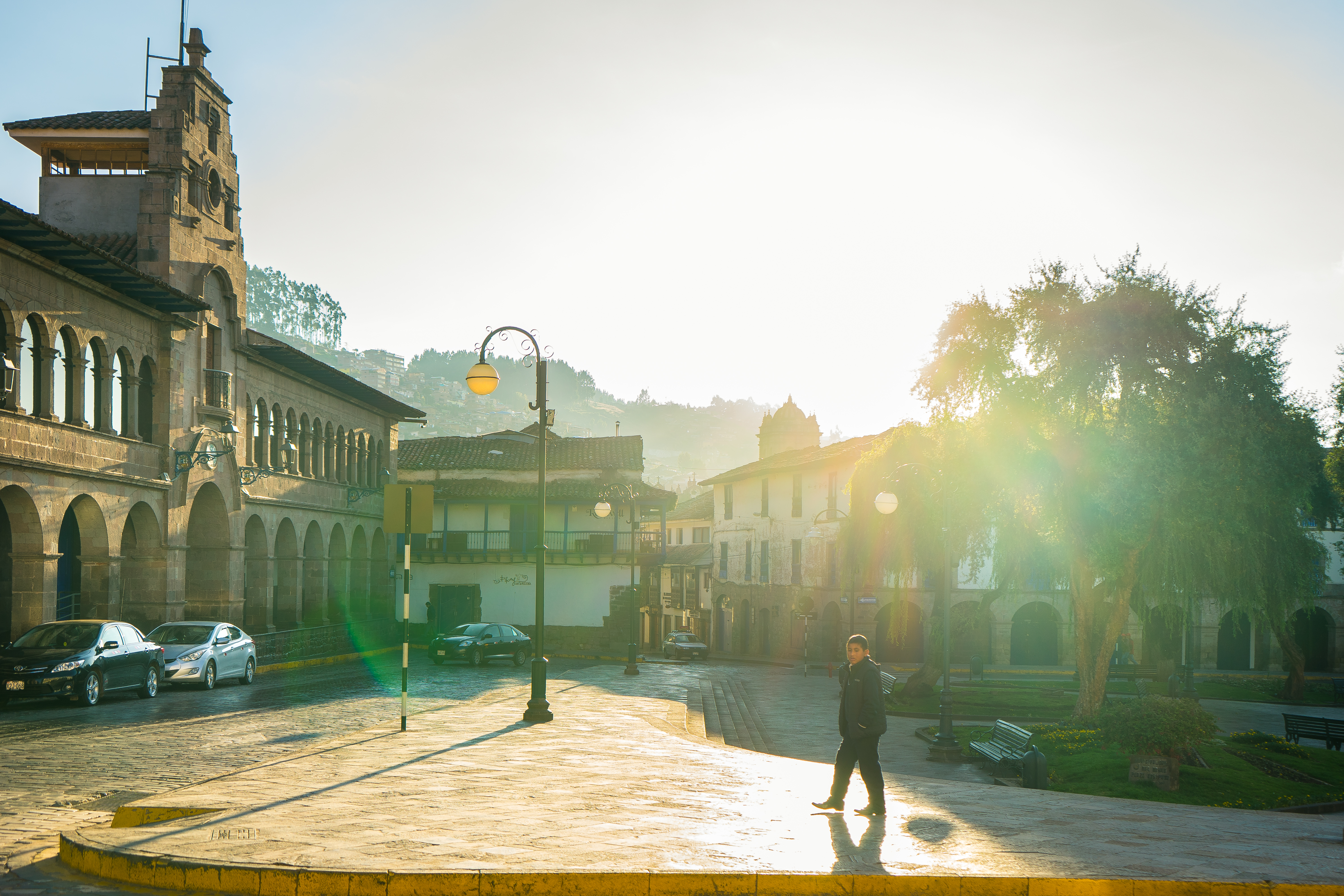 Cusco, Plaza Regocijo (Walter Coraza Morveli)