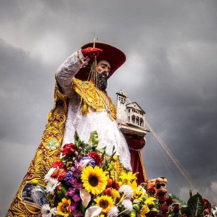 𝐅𝐢𝐞𝐬𝐭𝐚𝐬 𝐏𝐚𝐭𝐫𝐨𝐧𝐚𝐥𝐞𝐬 𝐝𝐞 𝐒𝐚𝐧 𝐉𝐞𝐫𝐨́𝐧𝐢𝐦𝐨 𝐂𝐮𝐬𝐜𝐨 Del 28 de Setiembre al 02 de Octubre se celebra las fiestas patronales del distrito de San Jerónimo, una celebración al que acuden miles de personas entre locales y turistas, donde se vive una…