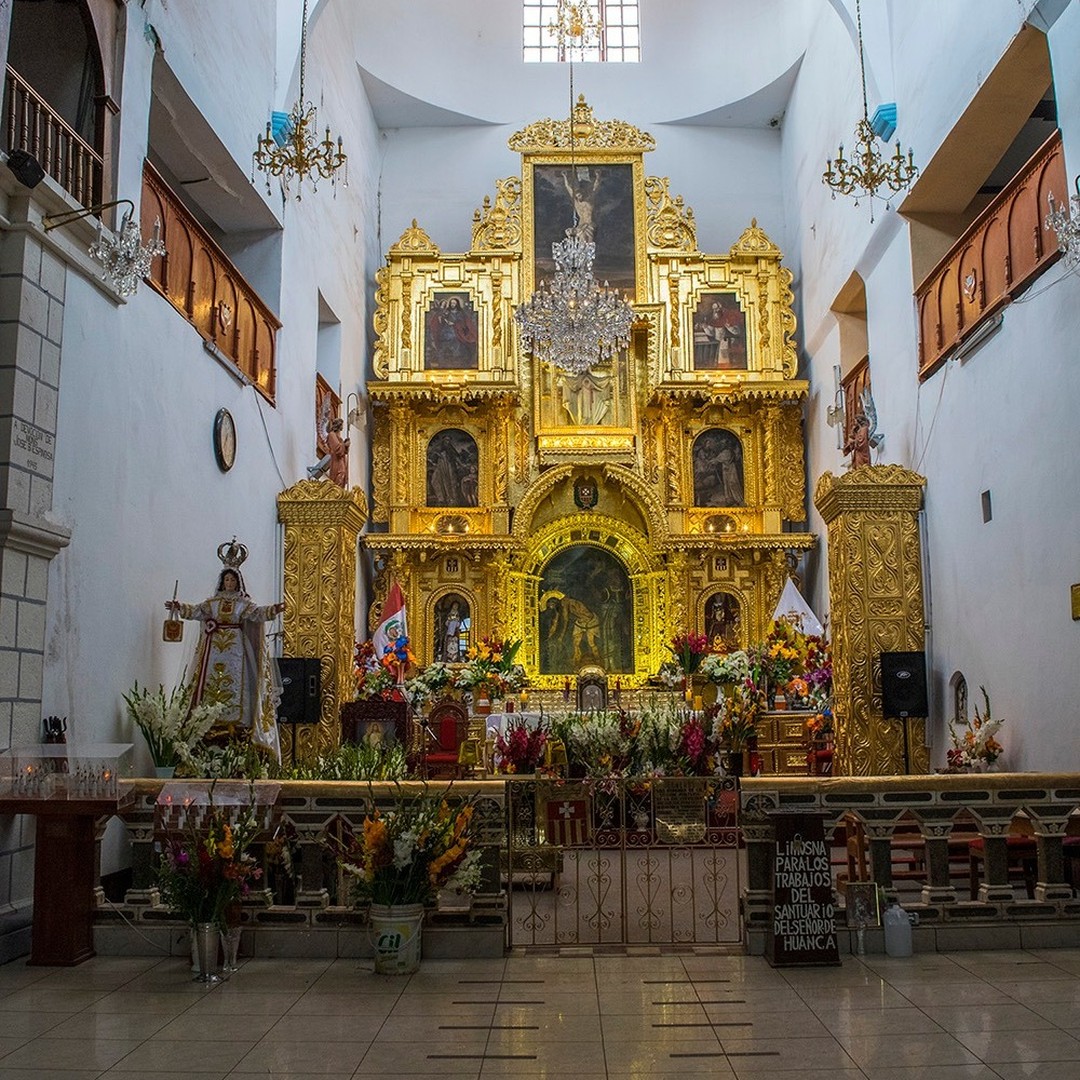 𝐅𝐞 𝐲 𝐃𝐞𝐯𝐨𝐜𝐢𝐨́𝐧 𝐚𝐥 𝐒𝐞𝐧̃𝐨𝐫 𝐝𝐞 𝐇𝐮𝐚𝐧𝐜𝐚 El señor de Huanca es un símbolo de fe y devoción, que causa mucho fervor en los devotos que día a día se encomiendan en su nombre antes de realizar sus actividades. Todo…