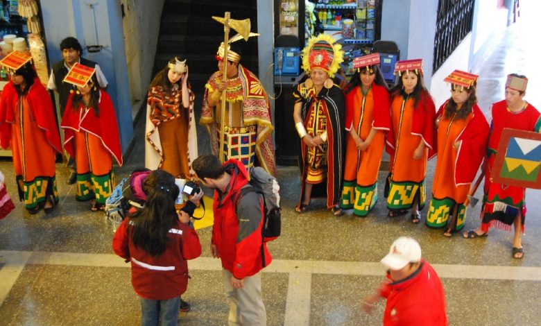 Welcoming Travelers this Morning in Cuzco