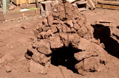 An Oven made of Clods for Huatia (Photo: Arnold Fernandez Coraza)