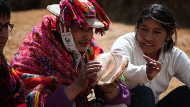 Talking in Quechua Languaje (Photo: Wayra)