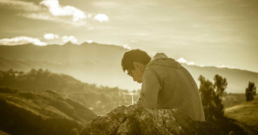 Deleting the Sunrise over the Mountains in Cusco (Walter Coraza Morveli)