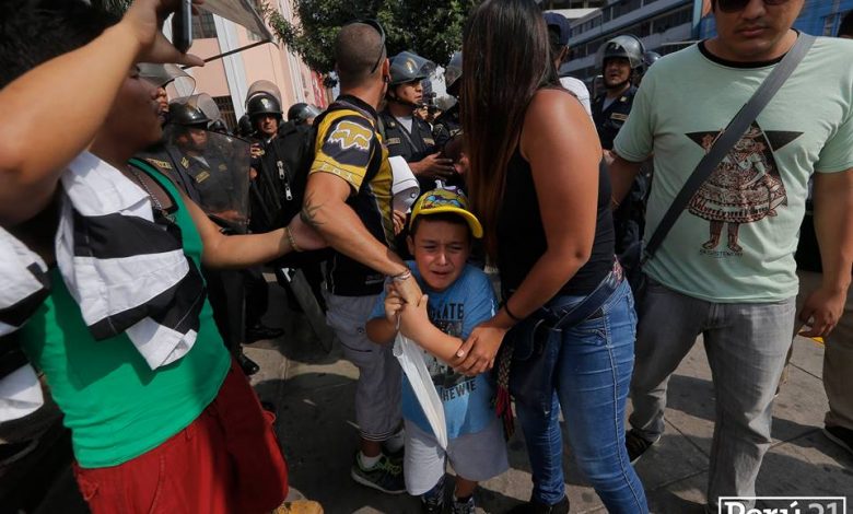 Represión en marcha pacífica en Lima